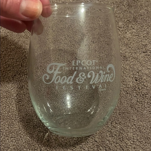 Disney Assorted cups - Picture 12 of 14